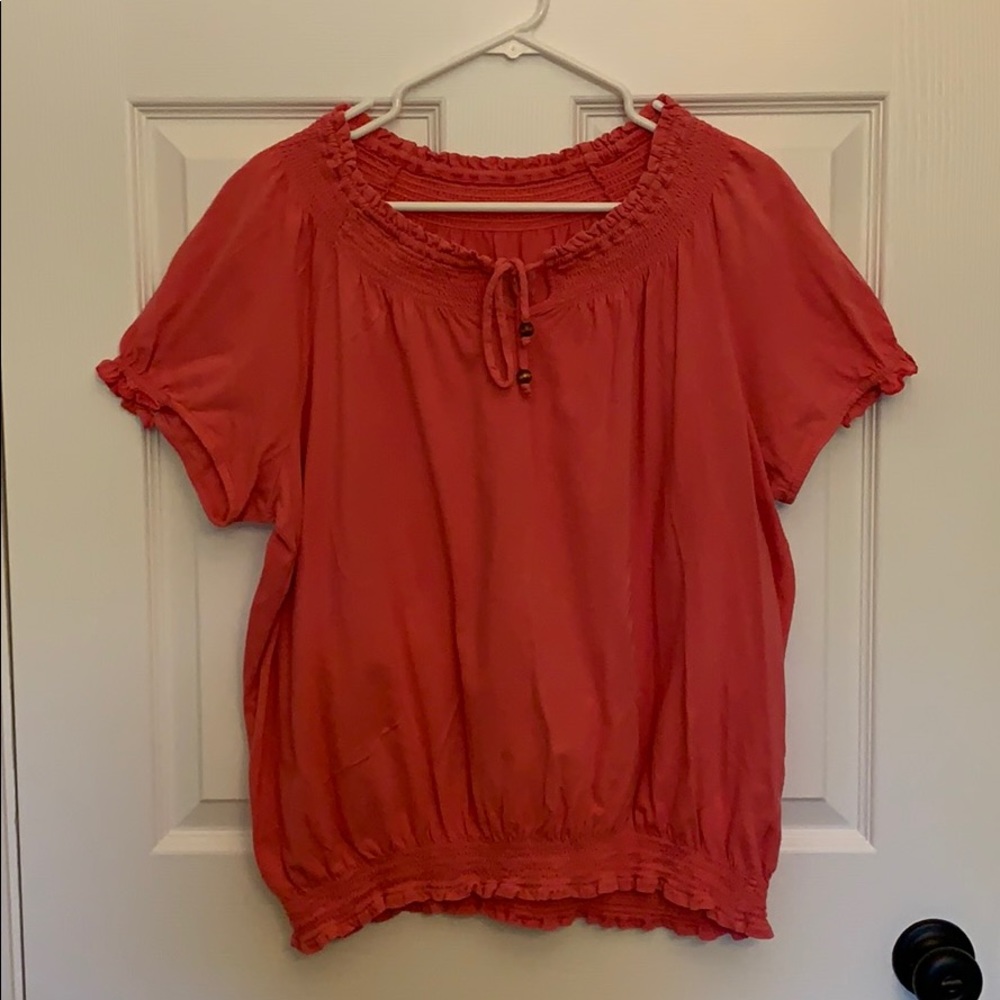 Pink short sleeve shirt blouse
